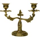 Candelabro de metal com dois braços